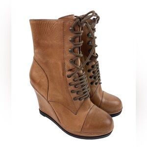 Vince Camuto Suni Wedge Booties Womens Size 8,5Brown Leather Lace
Eyelet Boots
